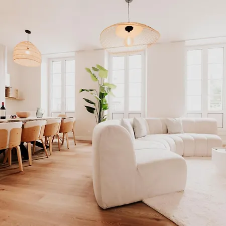 Spacious 5-bedroom With Terrace, Air Conditioning And Parking * Bordeaux