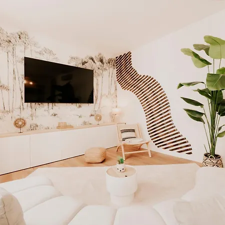 Free Parking - Self Checkin - Wifi - Terrasse - La Maison Coco By Superbordeaux Апартаменты Бордо